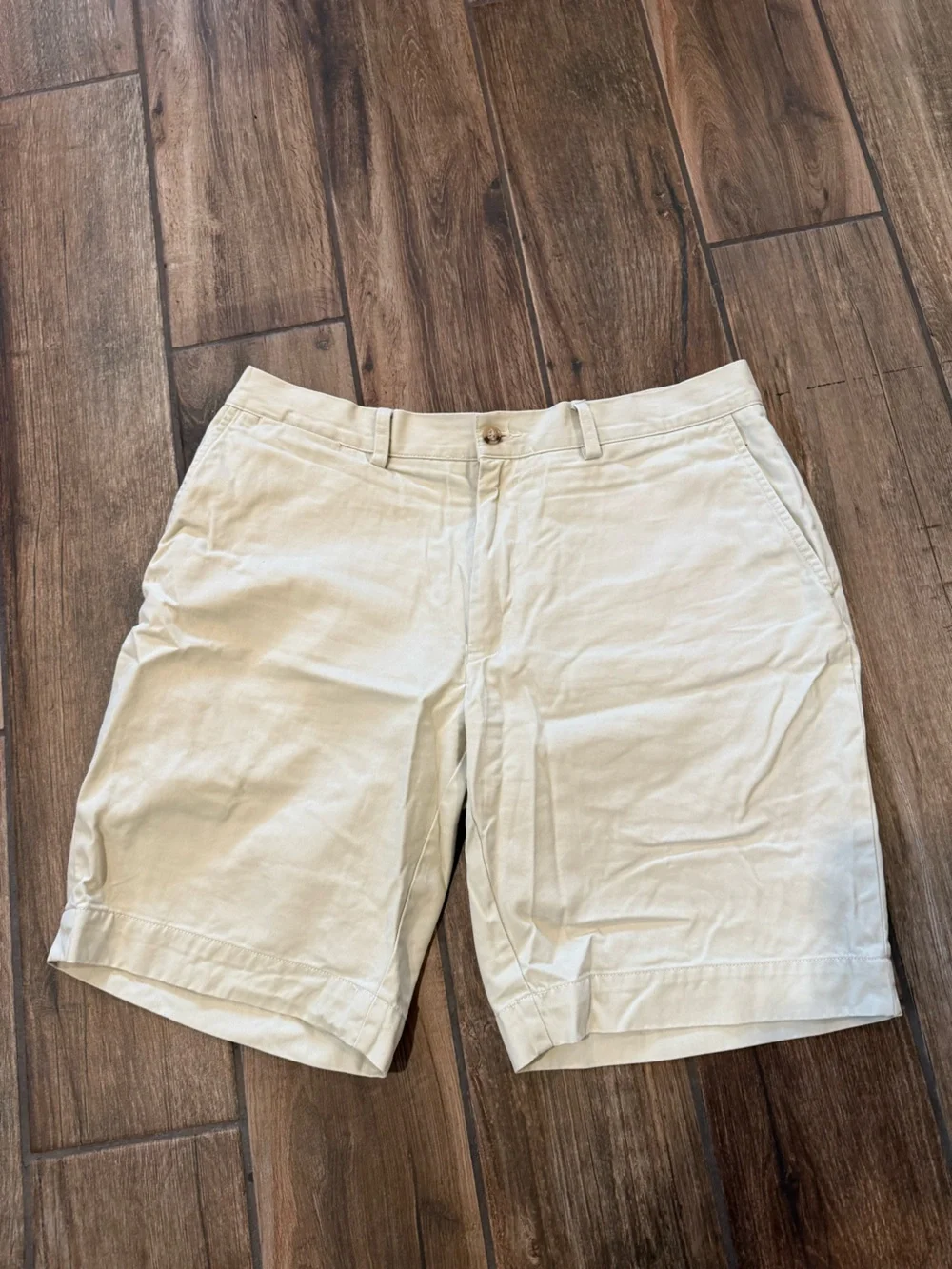 Ralph Lauren Men's Chino Shorts in Light Cream
